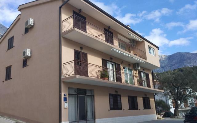 Apartmani Mena – Hébergement Tucepi Croatie