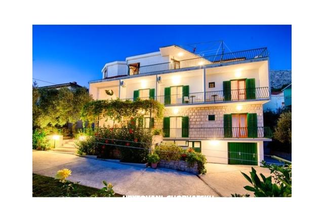 Čobrnić Chambres i Appartements – Hébergement Tucepi Croatie