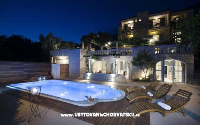 Villa Tomas Bougenvilia – Hébergement Tucepi Croatie