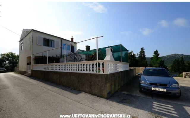 Maison de vacances Martin – Hébergement île Ugljan Croatie