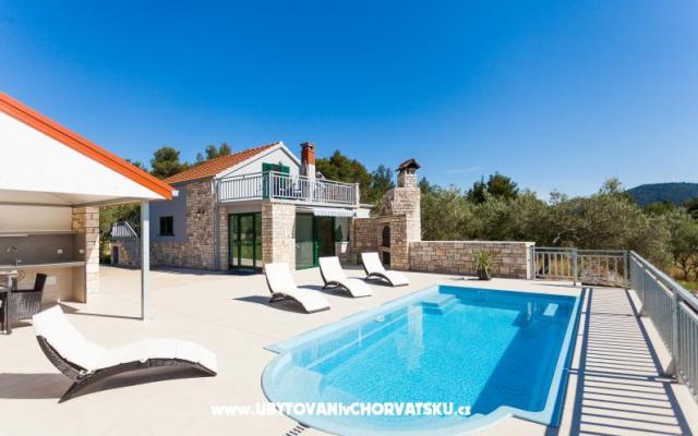 Villa Barbara / Zli stup – Hébergement Vela Luka – Korcula Croatie