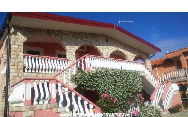 Apartmani Leček – Hébergement île Vir Croatie