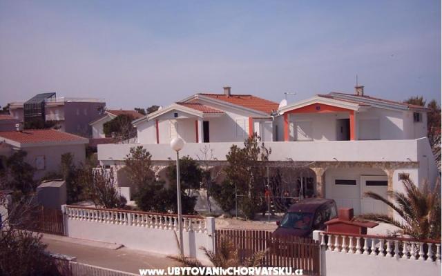 Apartmani Glavaš Dragica – Hébergement île Vir Croatie
