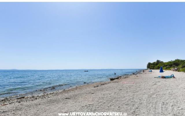 Crowonder Luxury Vir – Hébergement île Vir Croatie