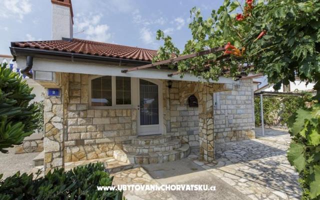 Maison Paul – Hébergement île Vir Croatie