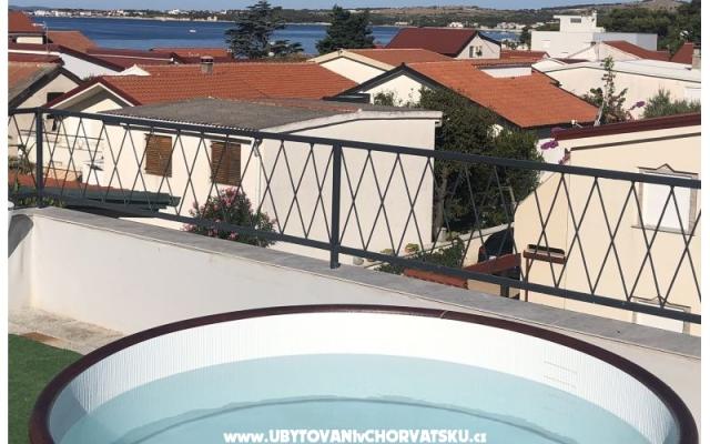 JACUZZI Family Appartement – Hébergement île Vir Croatie
