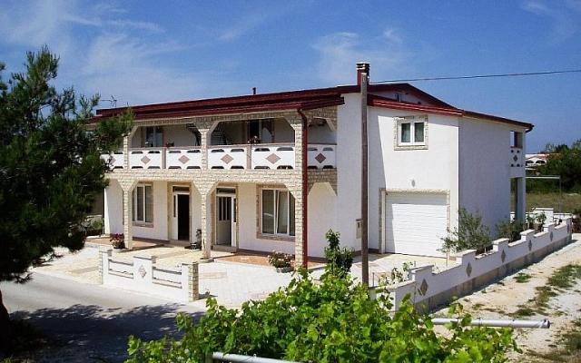 Zoka – Hébergement île Vir Croatie