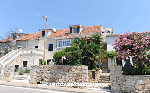 Apartman Gita -Ston Haus – Hébergement Vodice Croatie