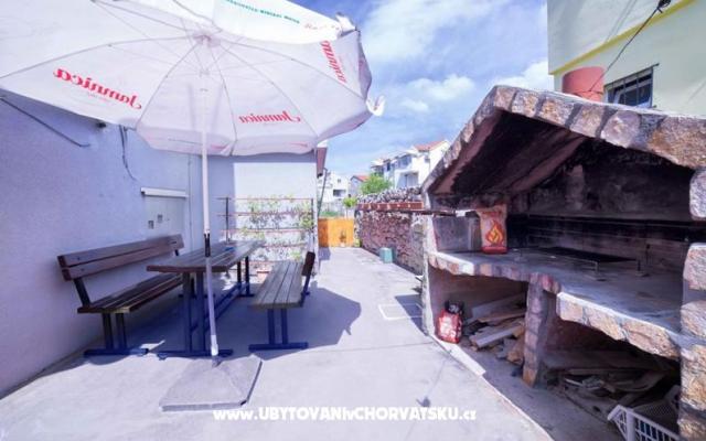 Apartman MIKA – Hébergement Vodice Croatie