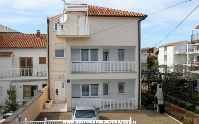 Appartements Dugonjić – Hébergement Vodice Croatie