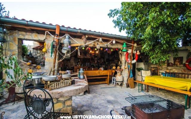 Lola's apartments – Hébergement Vodice Croatie
