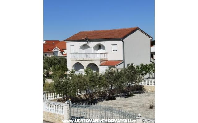 Apartmani Ivanović – Hébergement Vodice Croatie