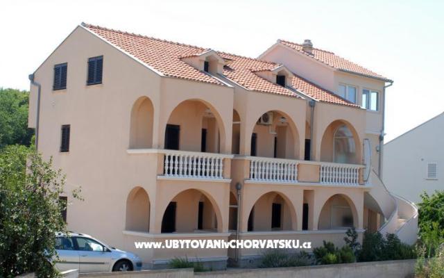 Appartements Mediterranean sundance – Hébergement Vodice Croatie