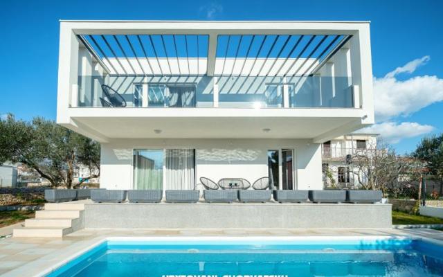 Beach Villa avec piscine Tribunj – Hébergement Vodice Croatie
