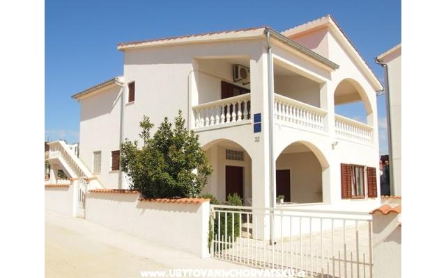 Villa Dubravka – Hébergement Vodice Croatie