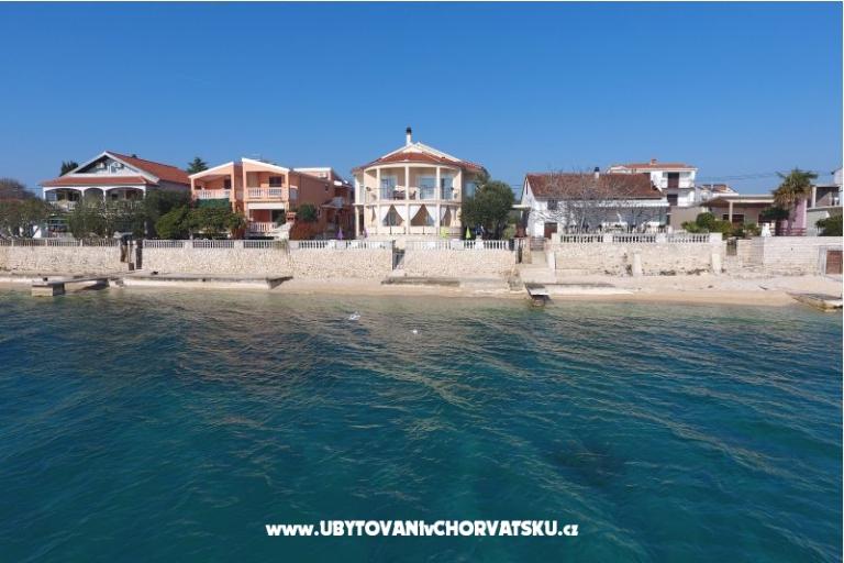 Appartements First row to the sea – foto 6