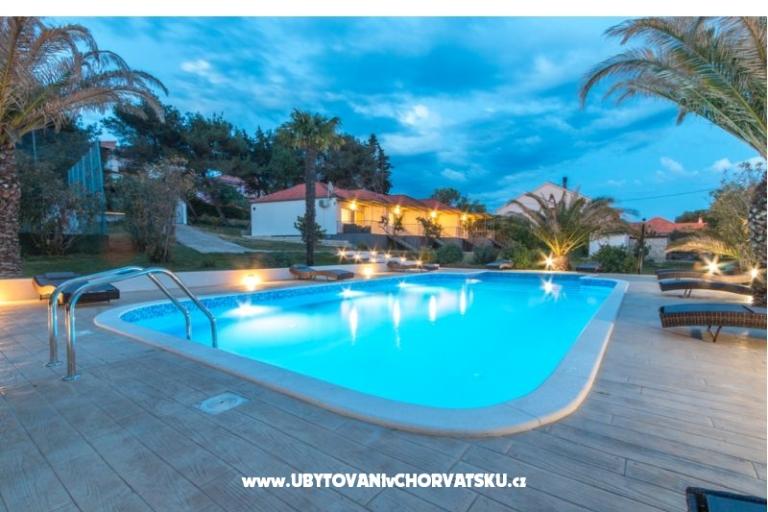  Villa Mediterano Bibinje + pool – foto 2