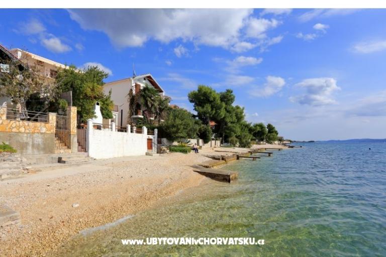 Appartements Mikulandra sur la plage – foto 4