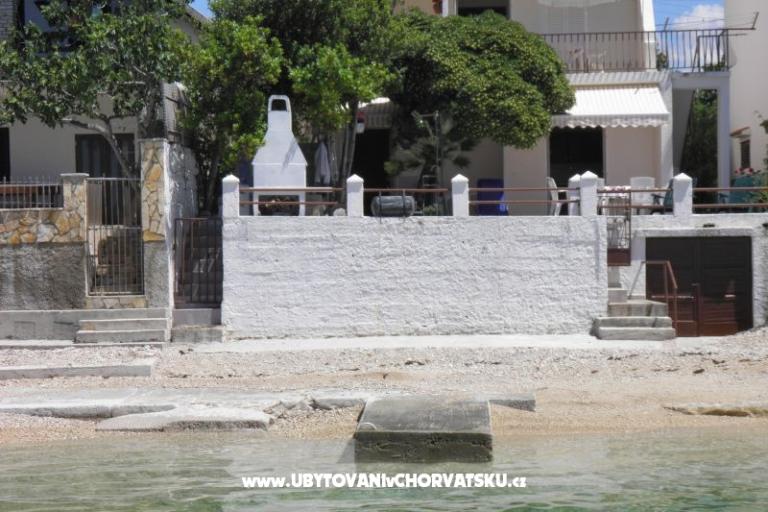 Appartements Mikulandra sur la plage – foto 6