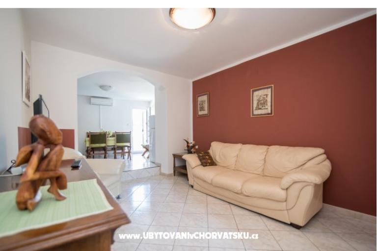 * Dvori * – foto 10