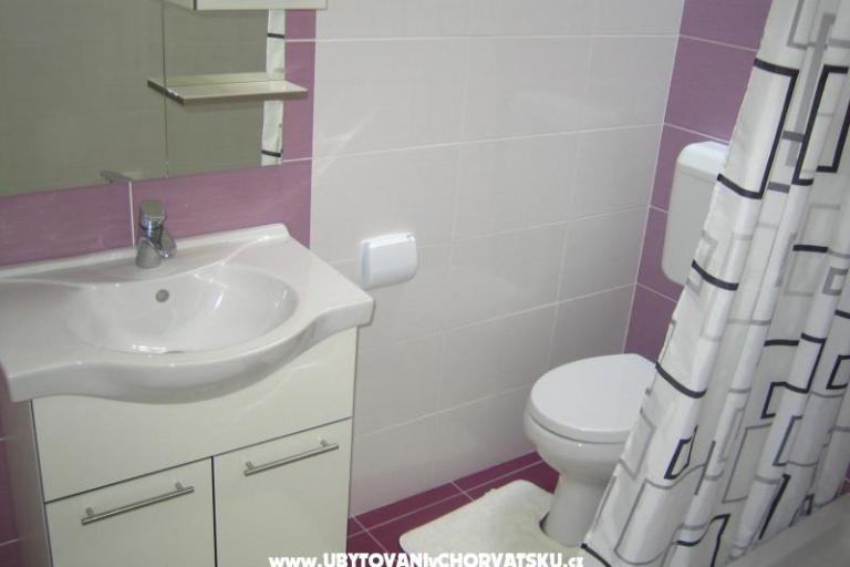 Appartements Roje Sv. Filip i Jakov – foto 14