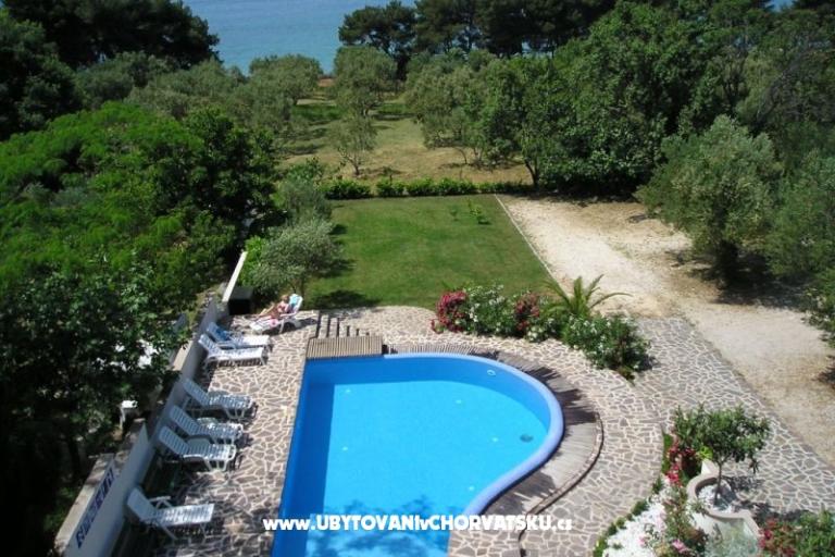 Vila Smirna 4*  avec piscine  – foto 13
