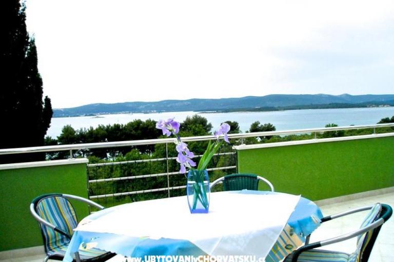 Vila Smirna 4*  avec piscine  – foto 4