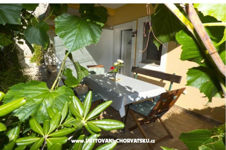 Apartmani Plaža Ivan Dolac – foto 12
