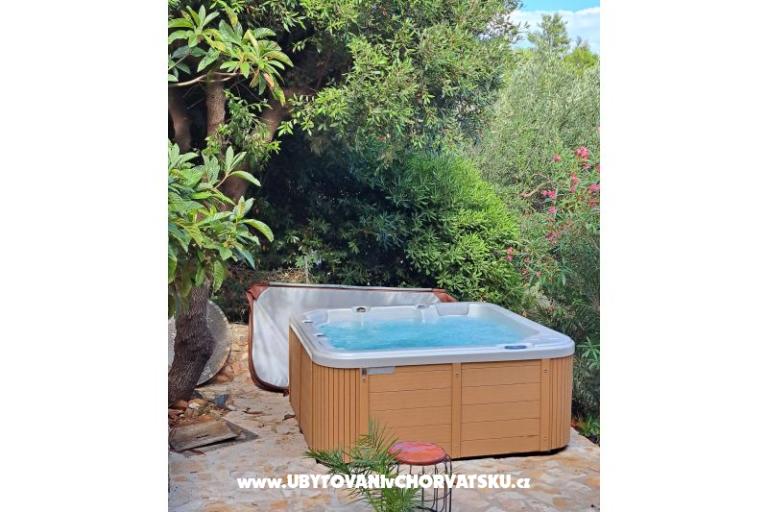 PRIVATE JACUZZI Sea View Maison  – foto 9