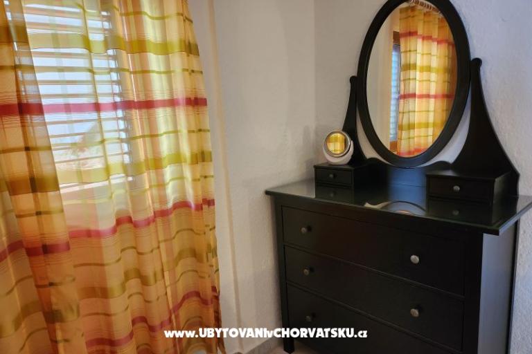 Appartement Karlobag – foto 13