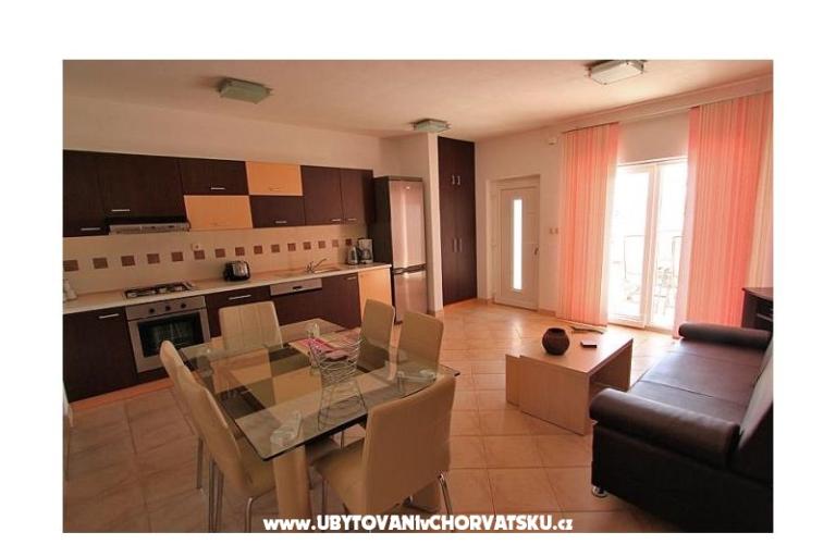 Beachfront Appartements Baricevic wit – foto 11