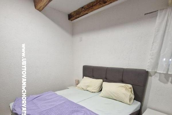 Villa Robert 2 avec piscine Cesarica – foto 17