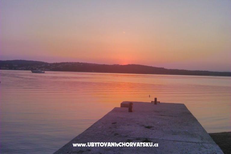 Villa Klimno direct sur la plage – foto 8