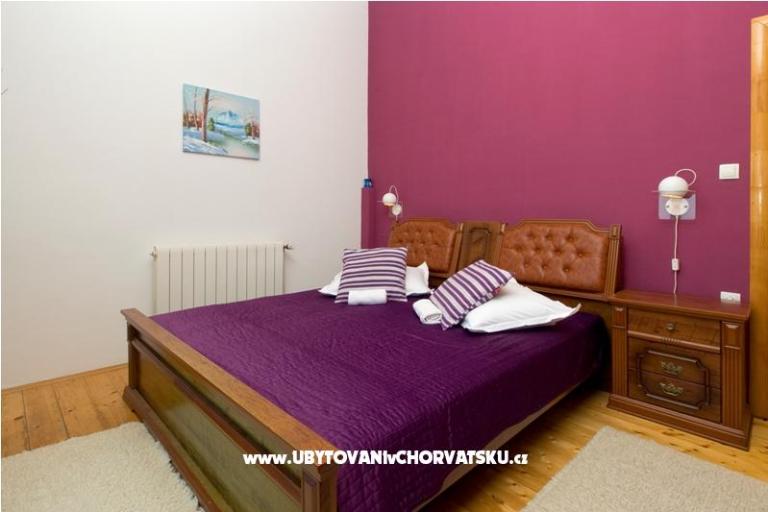 De Lux Appartements-SWIMMING POOL – foto 9