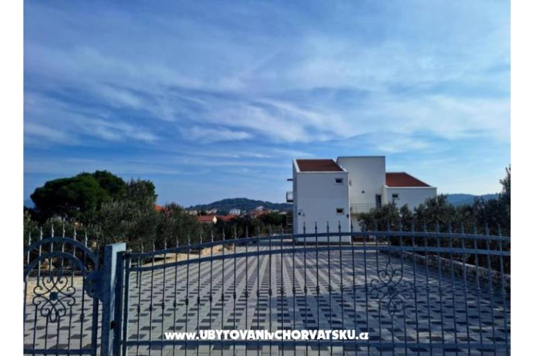 Appartements AS sa bazenom – foto 10