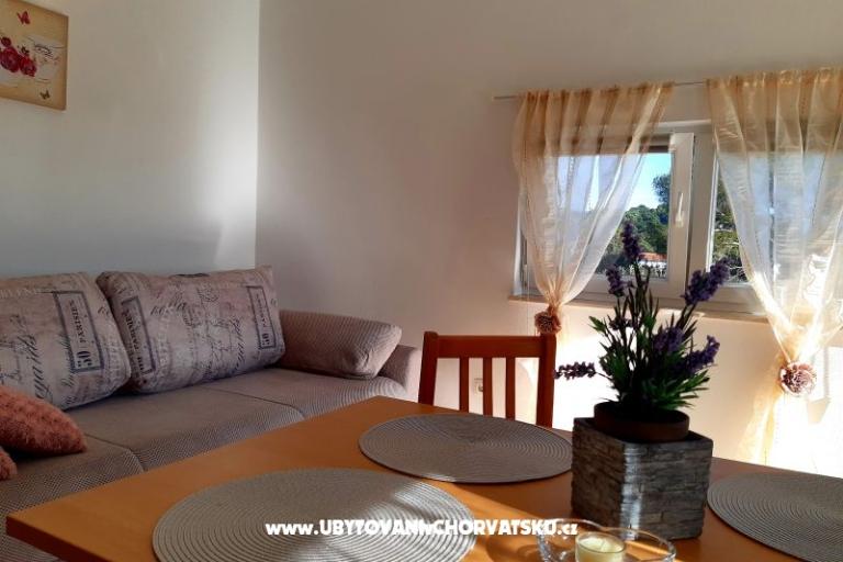 Appartements AS sa bazenom – foto 13