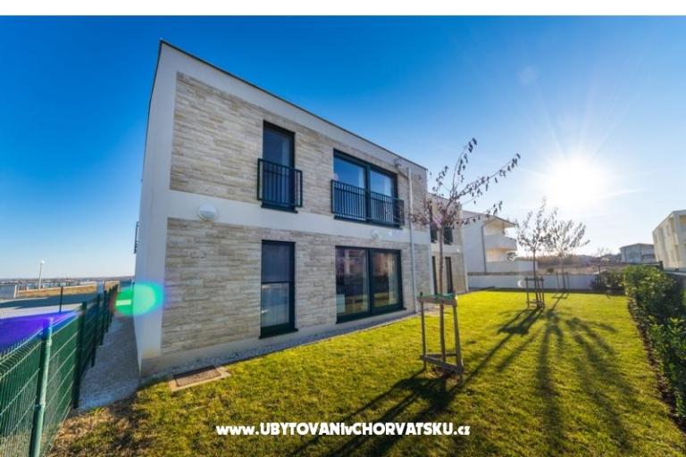 Queen Beach Resort Appartements – foto 3