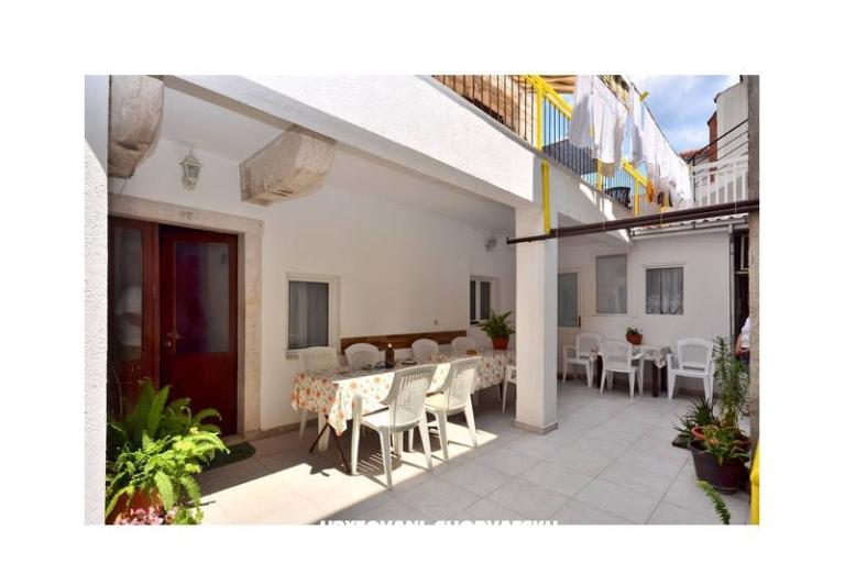 Appartements Stari Grad /Omiš center/ – foto 2