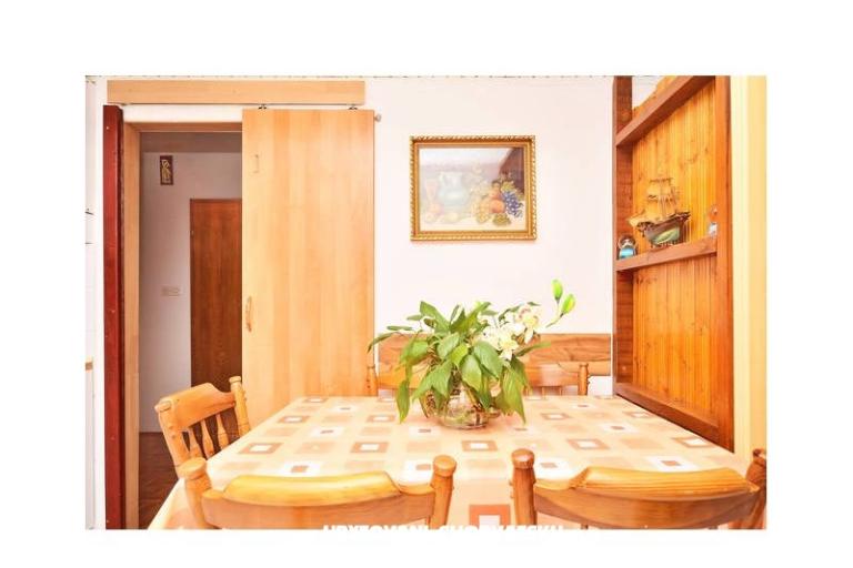 Appartements Stari Grad /Omiš center/ – foto 8