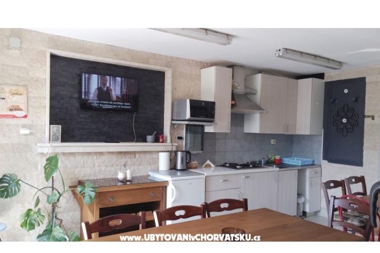 Appartements &amp; rooms  Raspor – foto 10