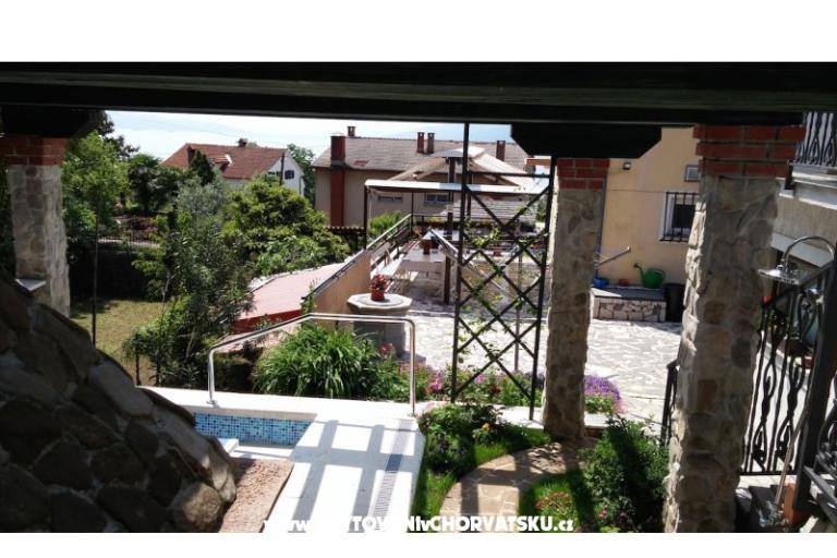 Appartements &amp; rooms  Raspor – foto 9