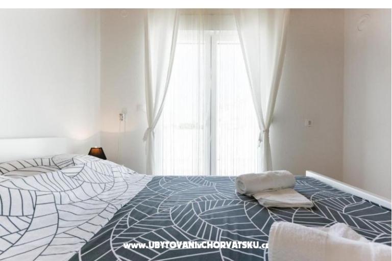 Appartement avec piscine and jacuzzi – foto 28