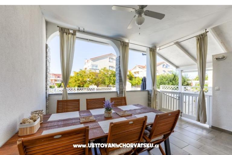 Appartement avec piscine and jacuzzi – foto 8