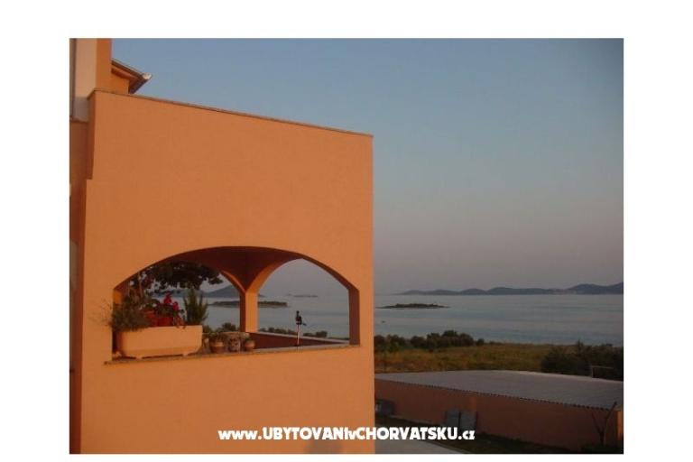 Appartements Ivan i Zeljka Pakostane – foto 2