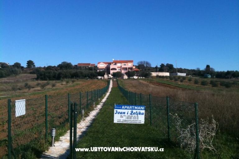 Appartements Ivan i Zeljka Pakostane – foto 3