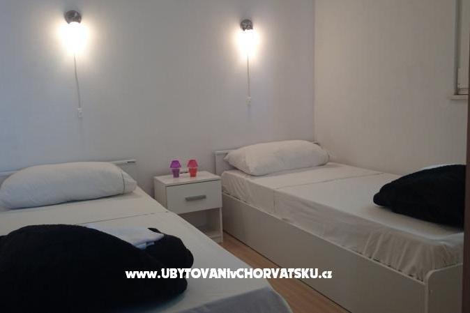 Appartements 7 m od mora – foto 7