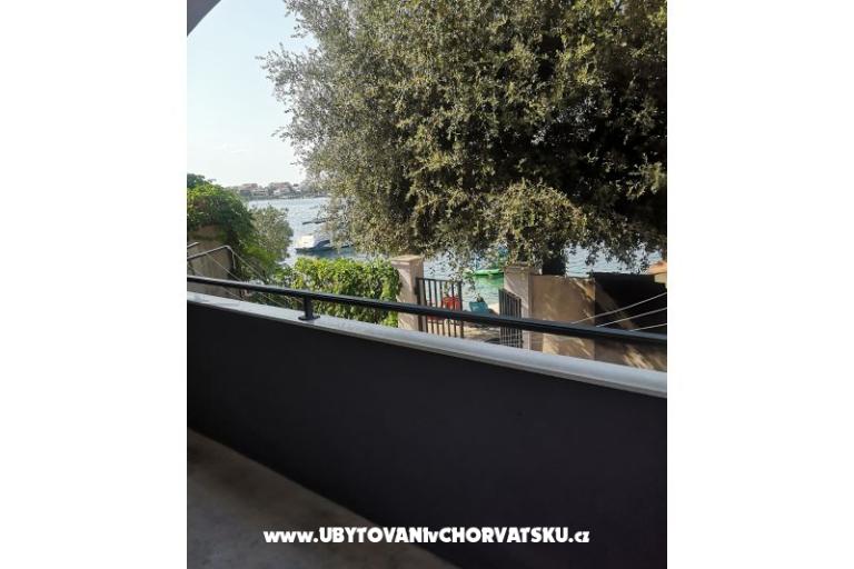 Appartements 10 metara od mora – foto 20