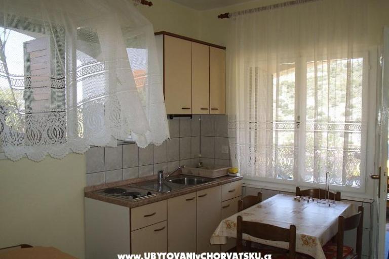 Appartements and rooms Mikelin  – foto 3