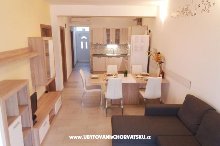 30.8.-6.9. Ap 2-4 osob=37 eur – foto 15