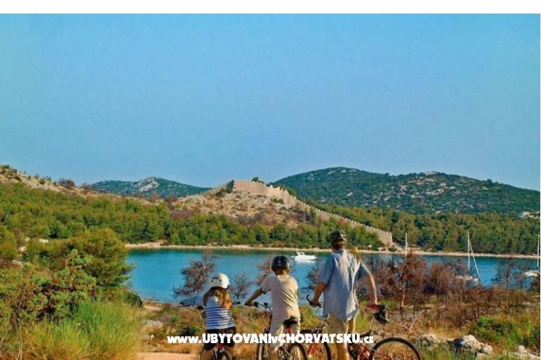 30.8.-6.9. Ap 2-4 osob=37 eur – foto 19